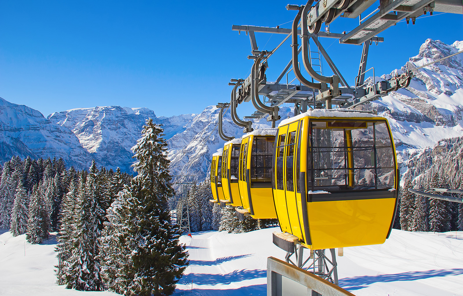 Moderne Liftanlagen und Bergbahnen in Österreich: Höchster Komfort für einzigartige Bergabenteuer